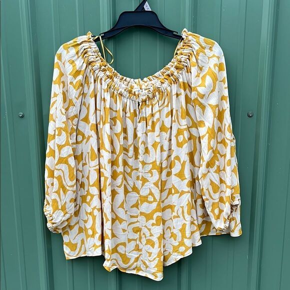 Women's Off The Shoulder Blouse Long Sleeves Lightweight Size 1X - Picture 1 of 9
